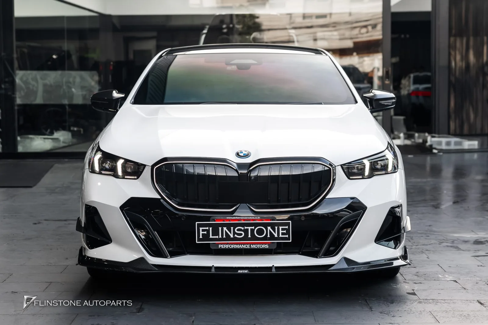 BMW i5 G60 สเกิร์ต สติกเกอร์ข้าง