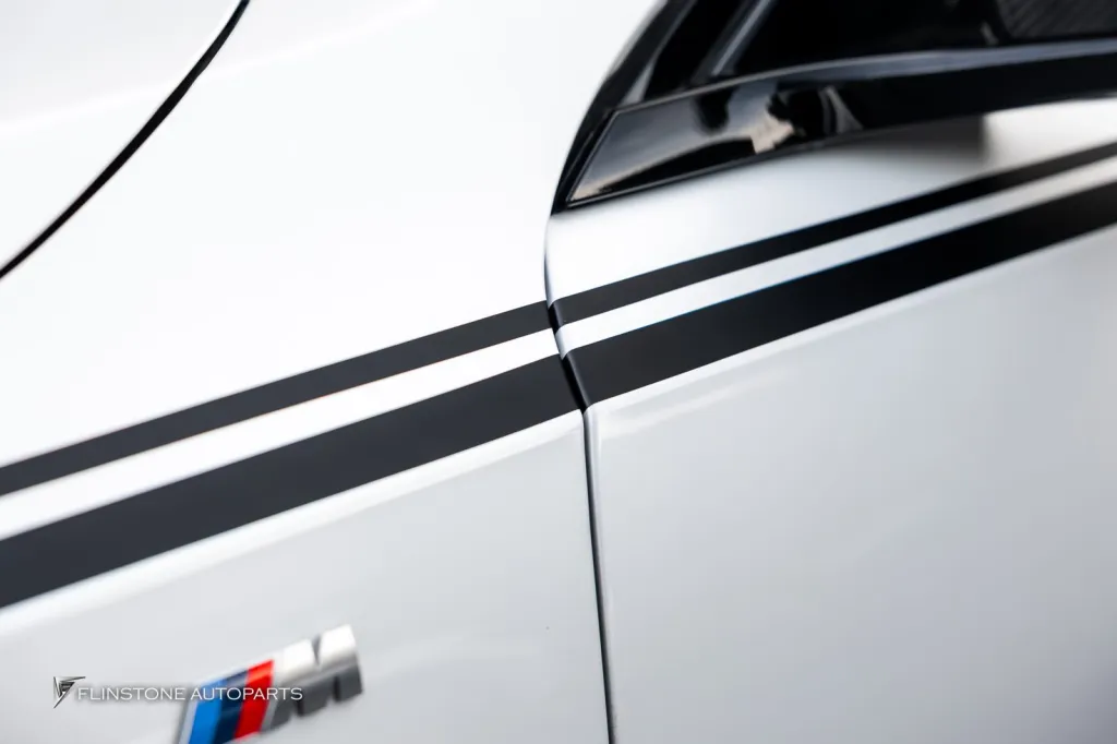 BMW i5 G60 สเกิร์ต สติกเกอร์ข้าง
