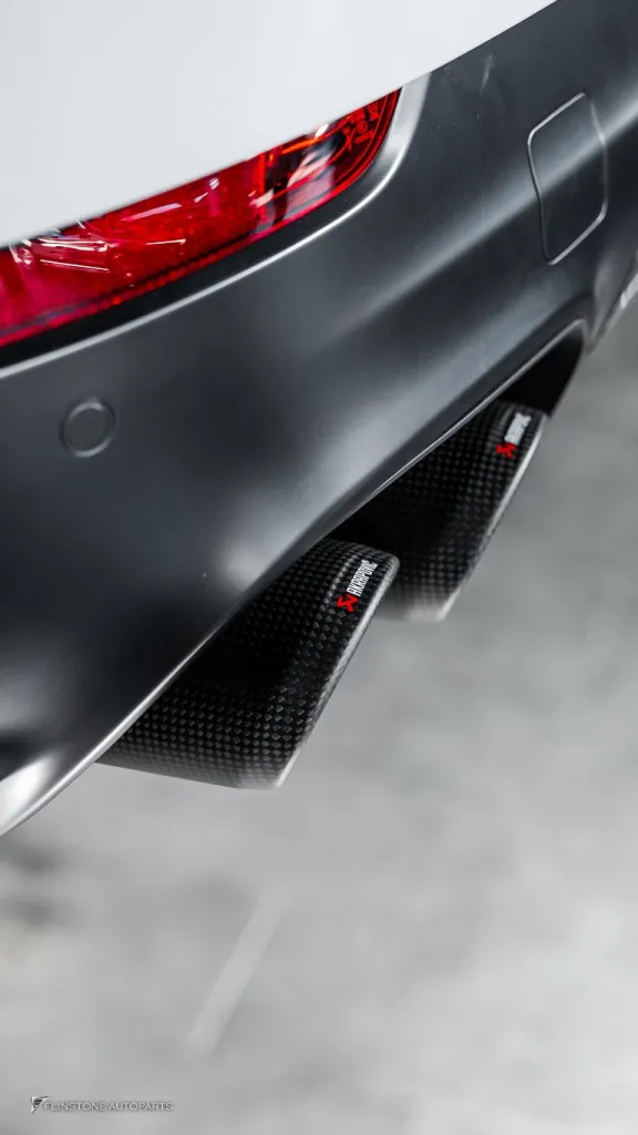 Porsche Cayenne S ท่อ Akrapovic