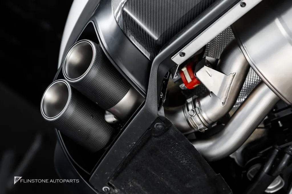 Porsche Cayenne S ท่อ Akrapovic