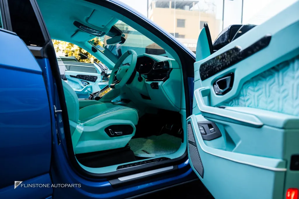Lamborghini Urus Belt พรม