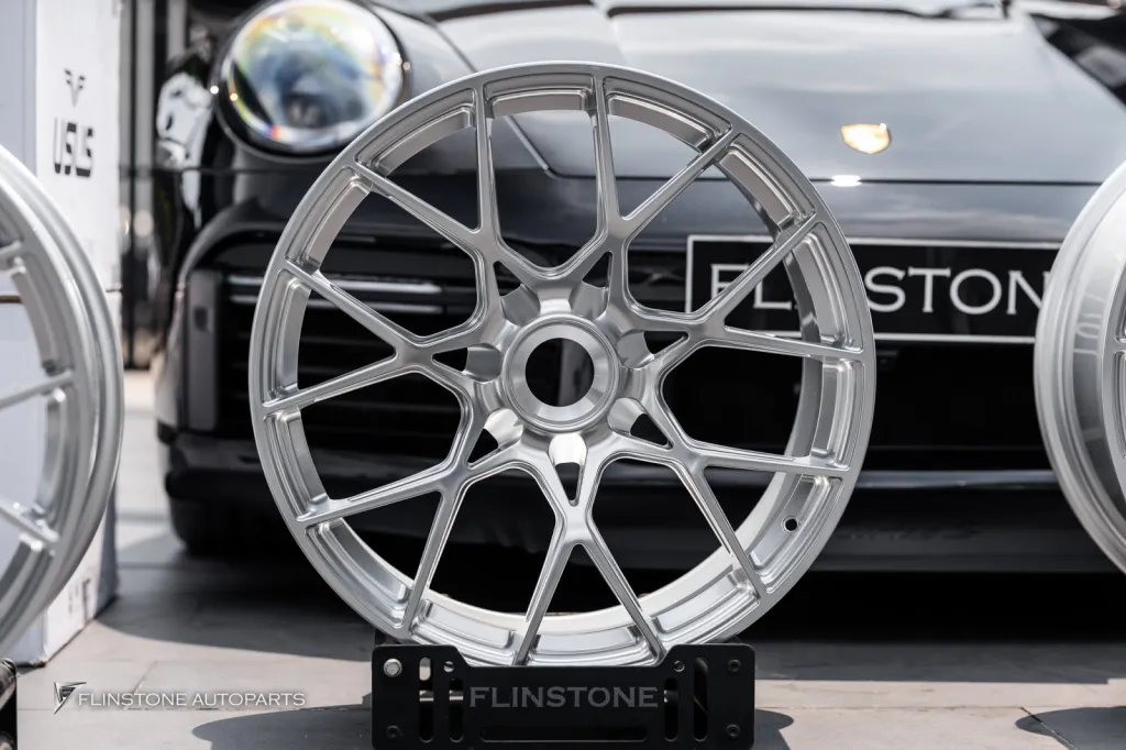 Porsche 992 TurboS ล้อ Usus
