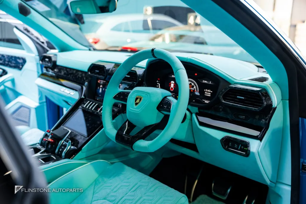 Lamborghini Urus Belt พรม