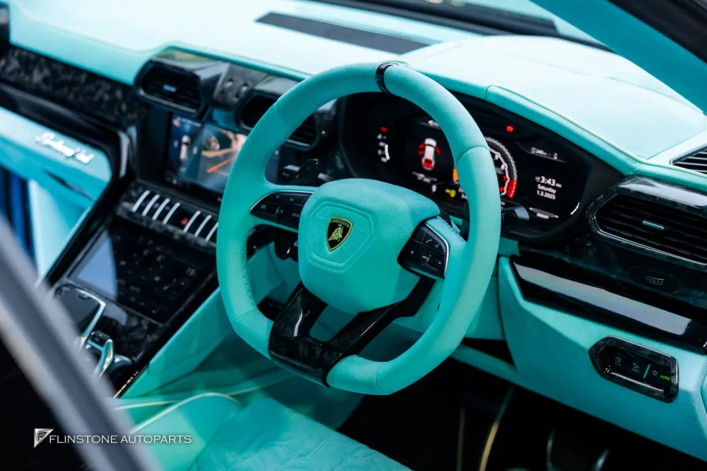 Lamborghini Urus Belt พรม