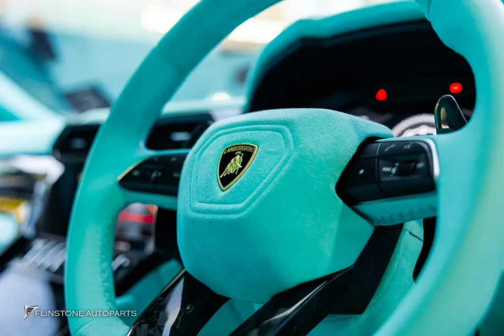 Lamborghini Urus Belt พรม