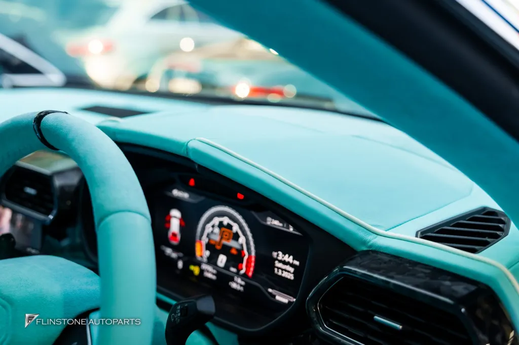 Lamborghini Urus Belt พรม