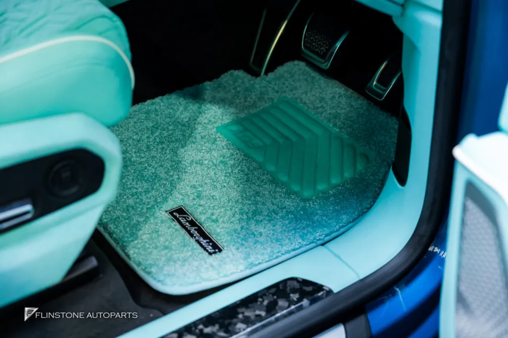 Lamborghini Urus Belt พรม