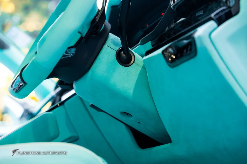 Lamborghini Urus Belt พรม