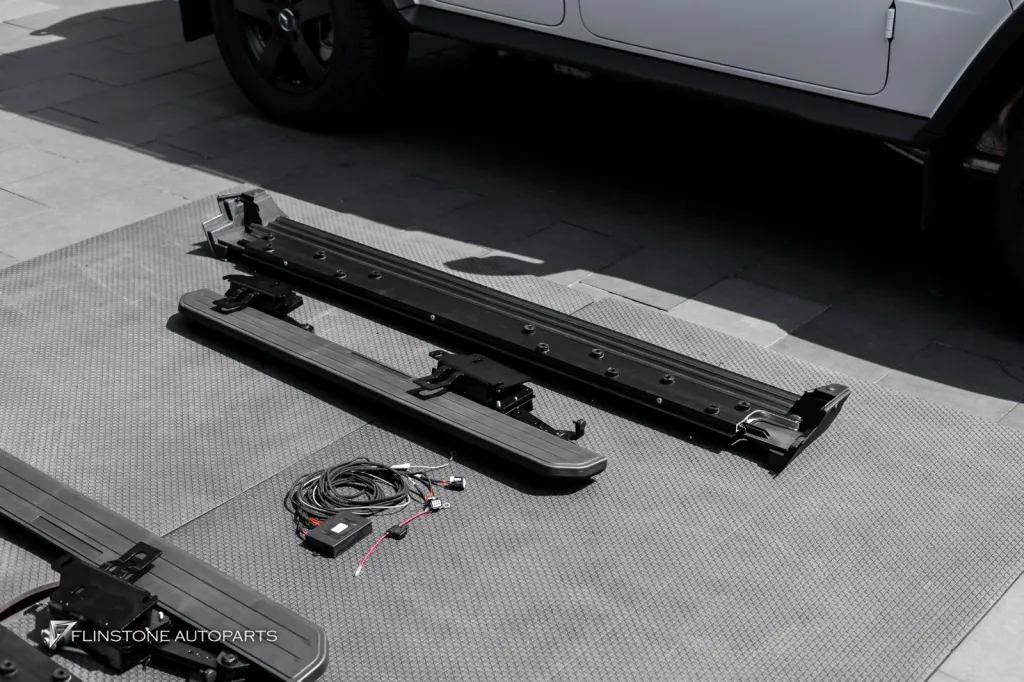 Mercedes Benz Gclass บัดไดไฟฟ้า V2 กาบบันได