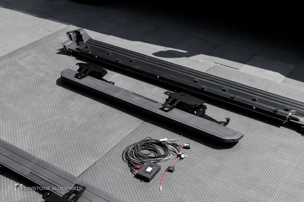 Mercedes Benz Gclass บัดไดไฟฟ้า V2 กาบบันได