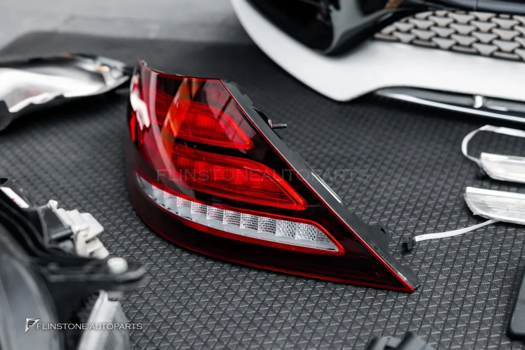 Mercedes Benz Slk to Slc ชุดพาร์ทรอบคัน