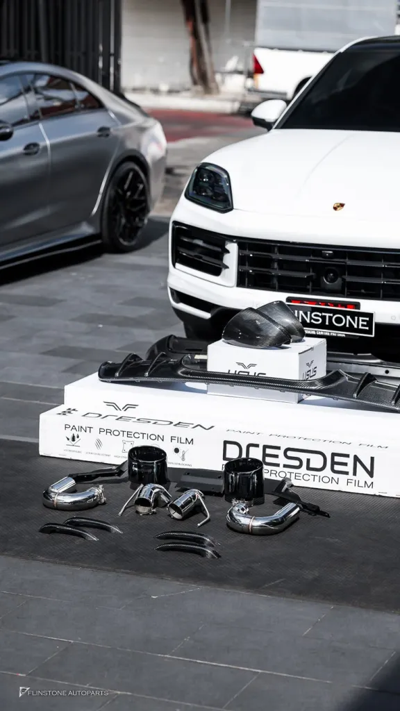 Porsche Cayenne กันชนท้าย ดิฟ ปลายท่อ มือจับ กระจกคาร์บอน Usus