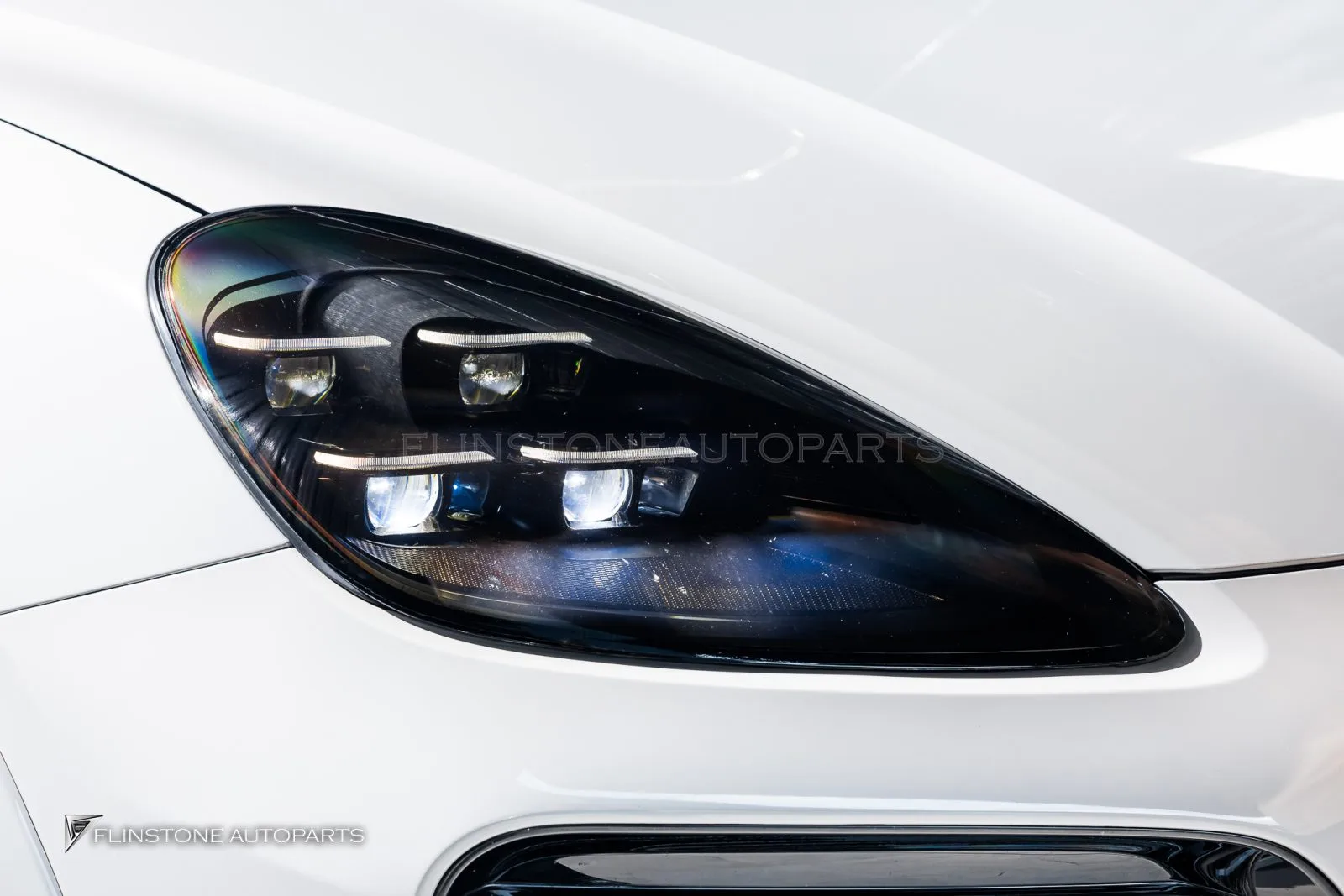 Porsche Cayenne ไฟหน้า (รูปรวม)