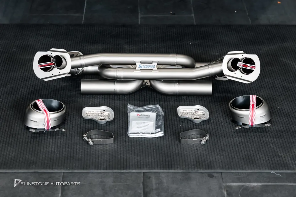 Porsche 992 ท่อ Akrapovic