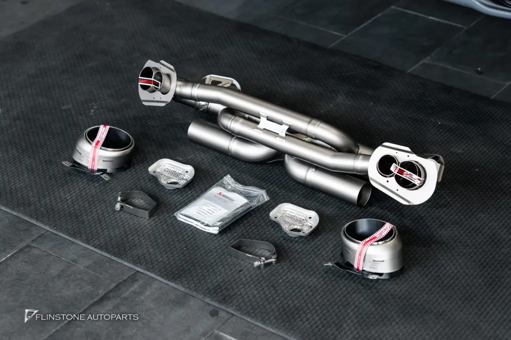 Porsche 992 ท่อ Akrapovic