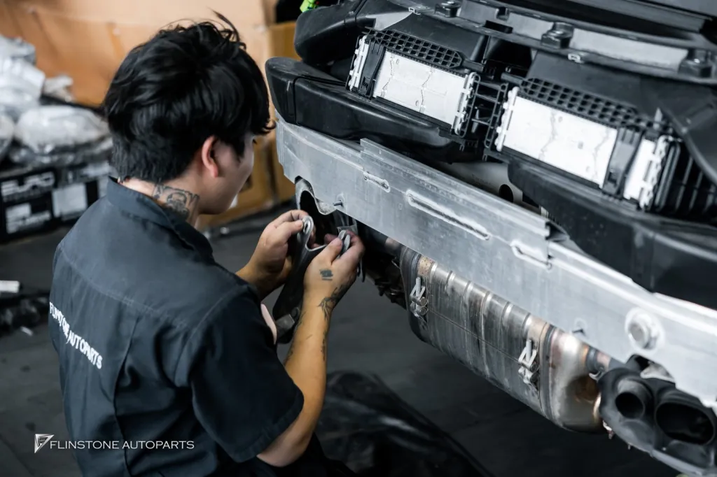Porsche 992 ท่อ Akrapovic