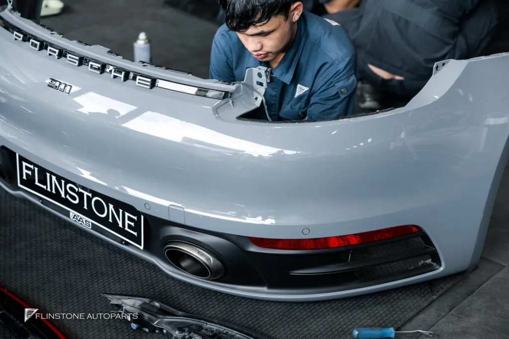 Porsche 992 ท่อ Akrapovic