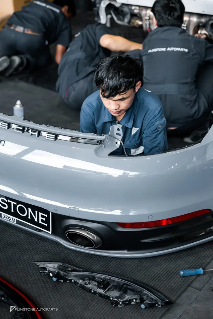 Porsche 992 ท่อ Akrapovic