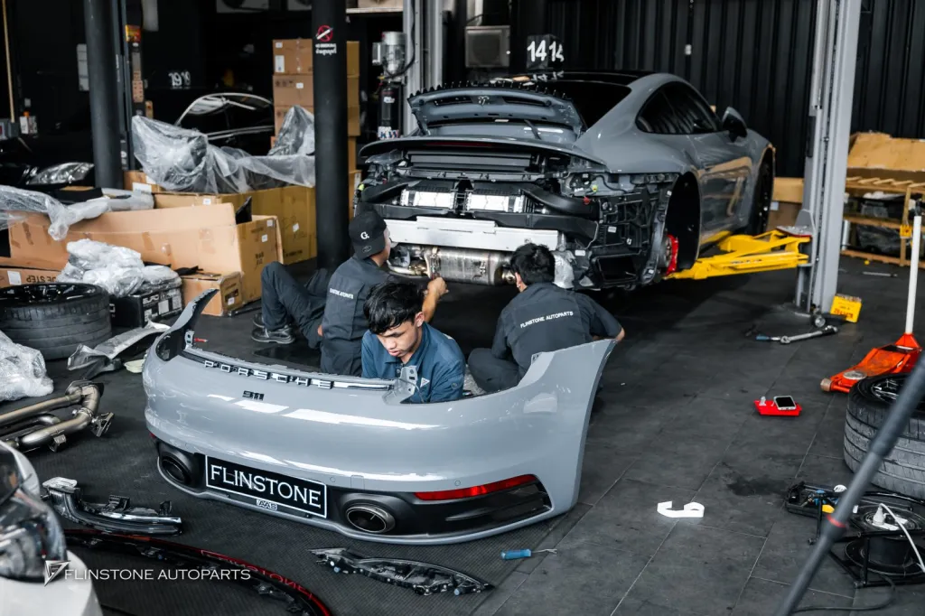 Porsche 992 ท่อ Akrapovic