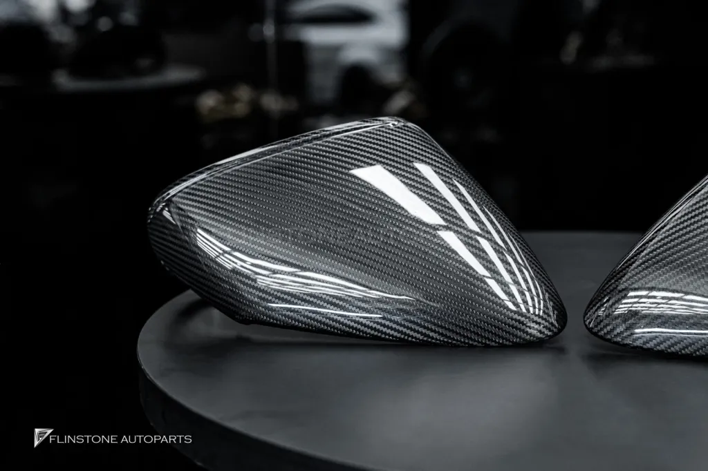 Carbon Mirror Usus
