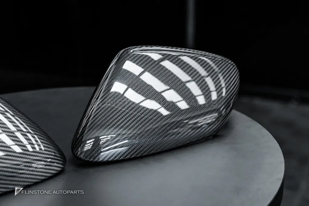 Carbon Mirror Usus