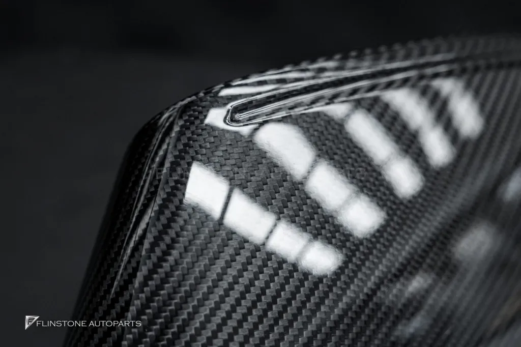 Carbon Mirror Usus