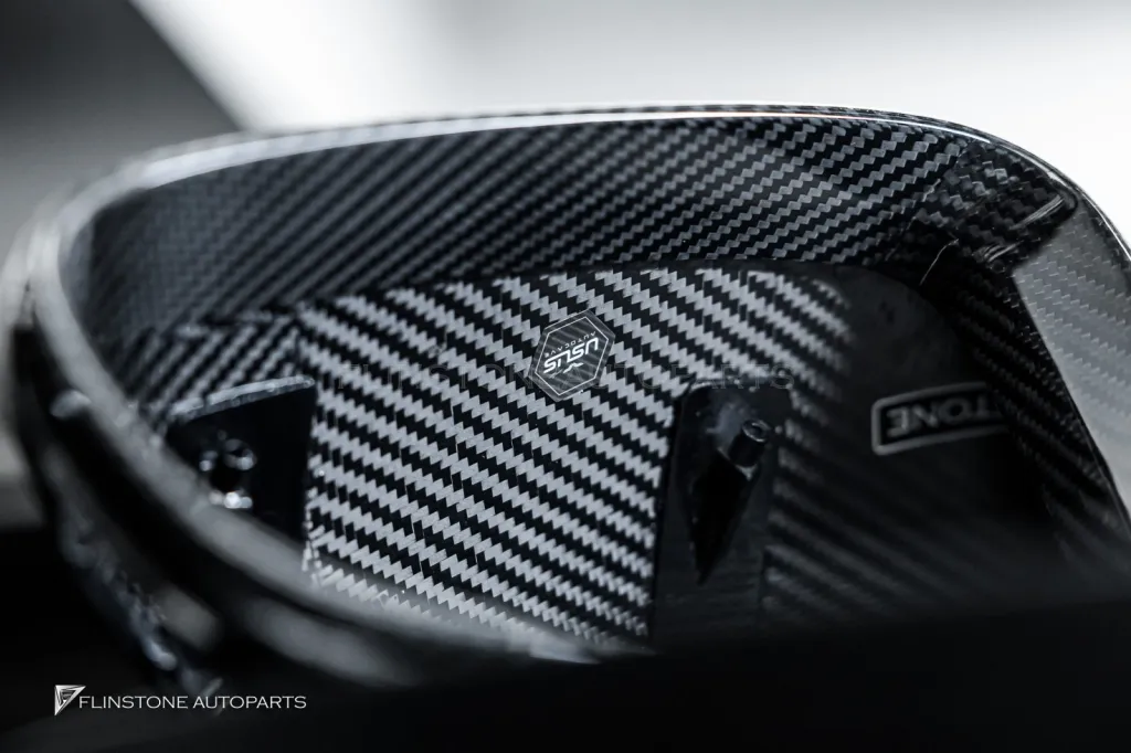 Carbon Mirror Usus