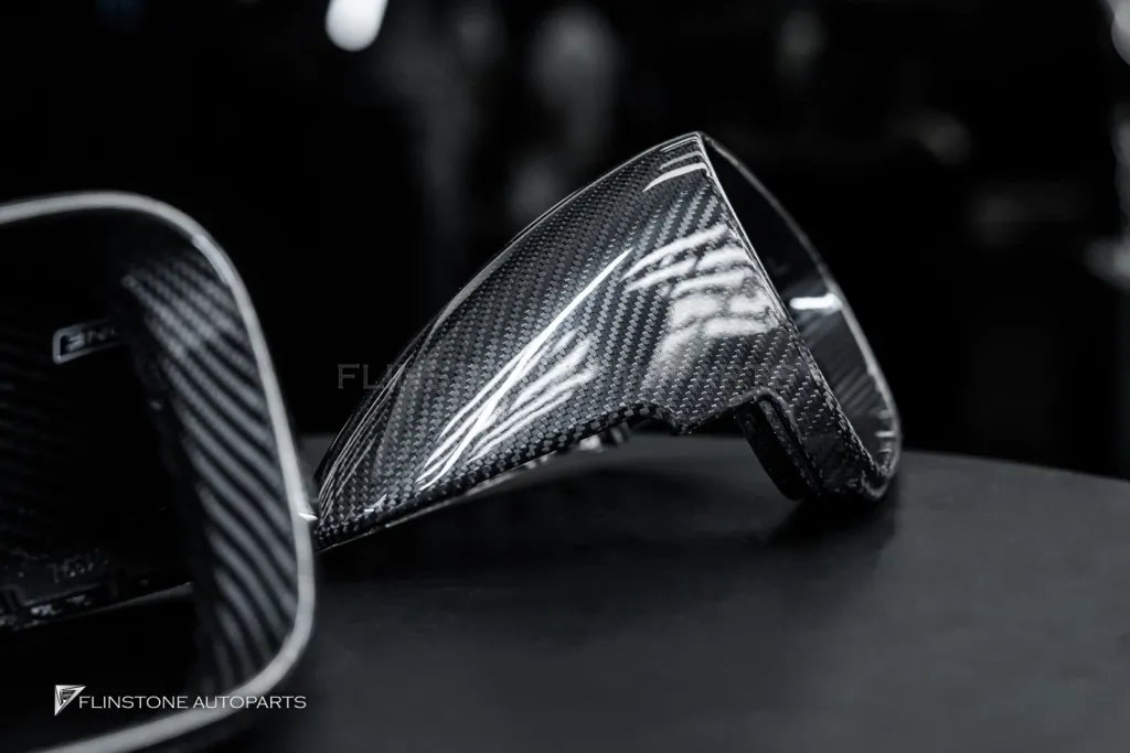 Carbon Mirror Usus