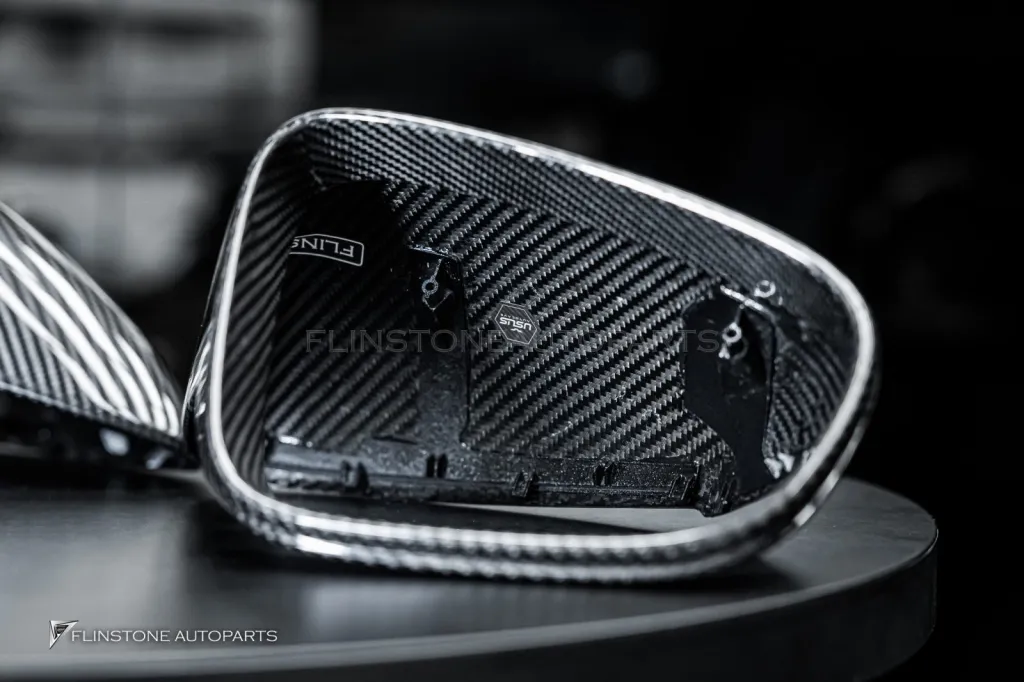 Carbon Mirror Usus