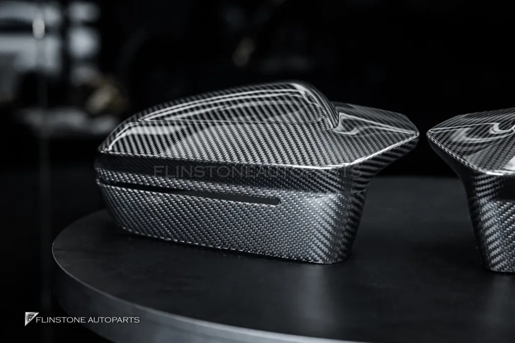 Carbon Mirror Usus