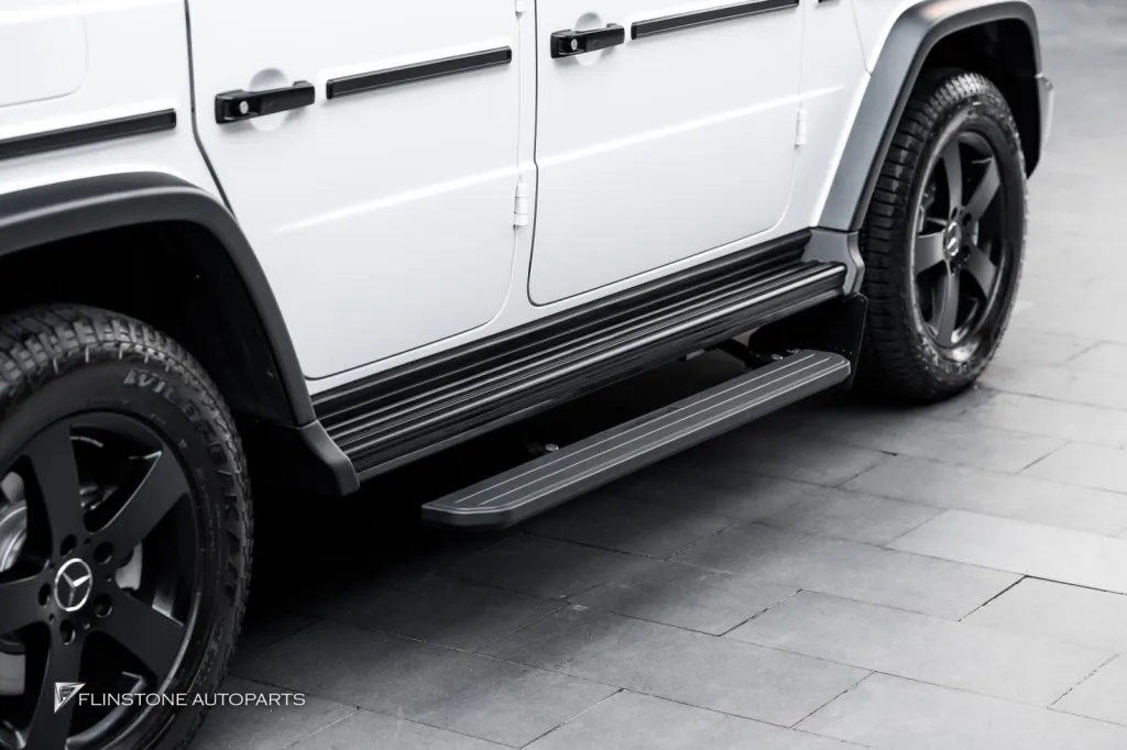 Mercedes Benz Gclass บัดไดไฟฟ้า V2 กาบบันได