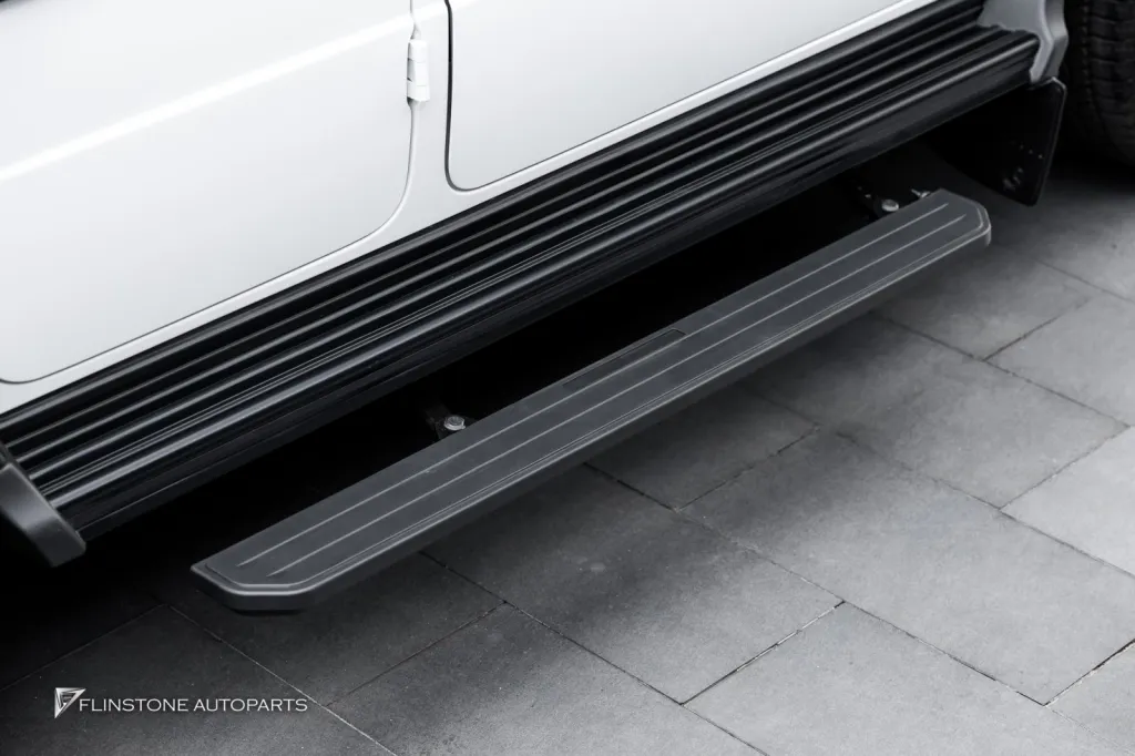 Mercedes Benz Gclass บัดไดไฟฟ้า V2 กาบบันได
