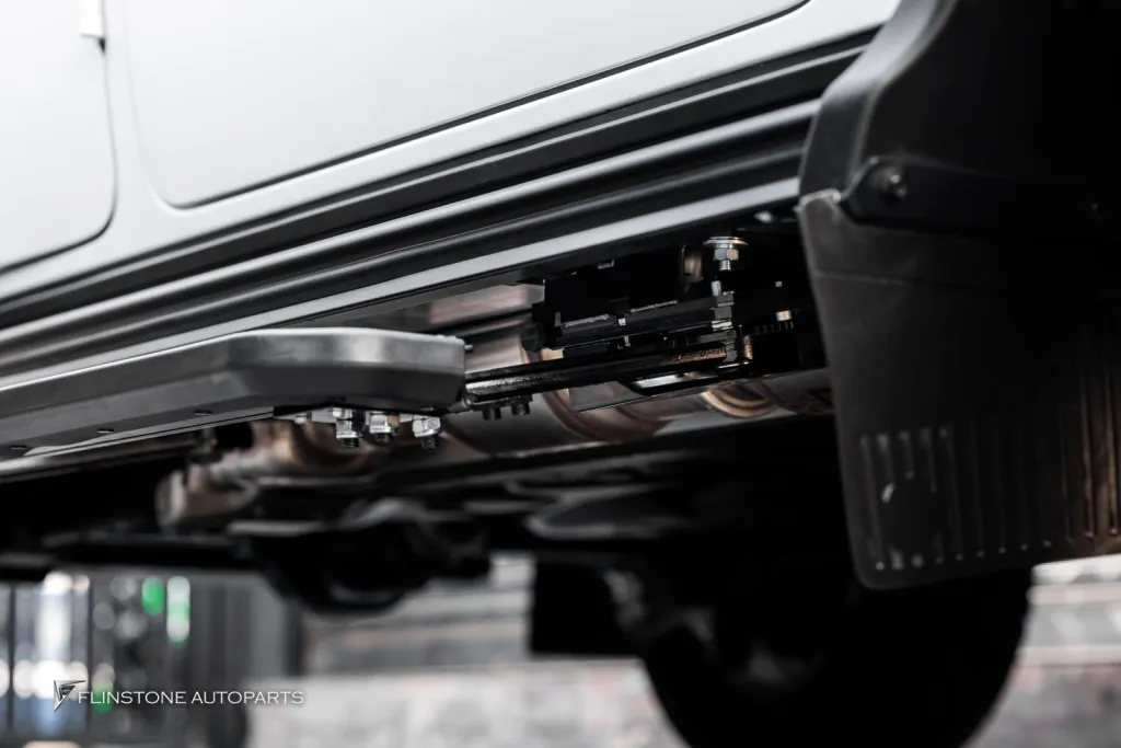 Mercedes Benz Gclass บัดไดไฟฟ้า V2 กาบบันได