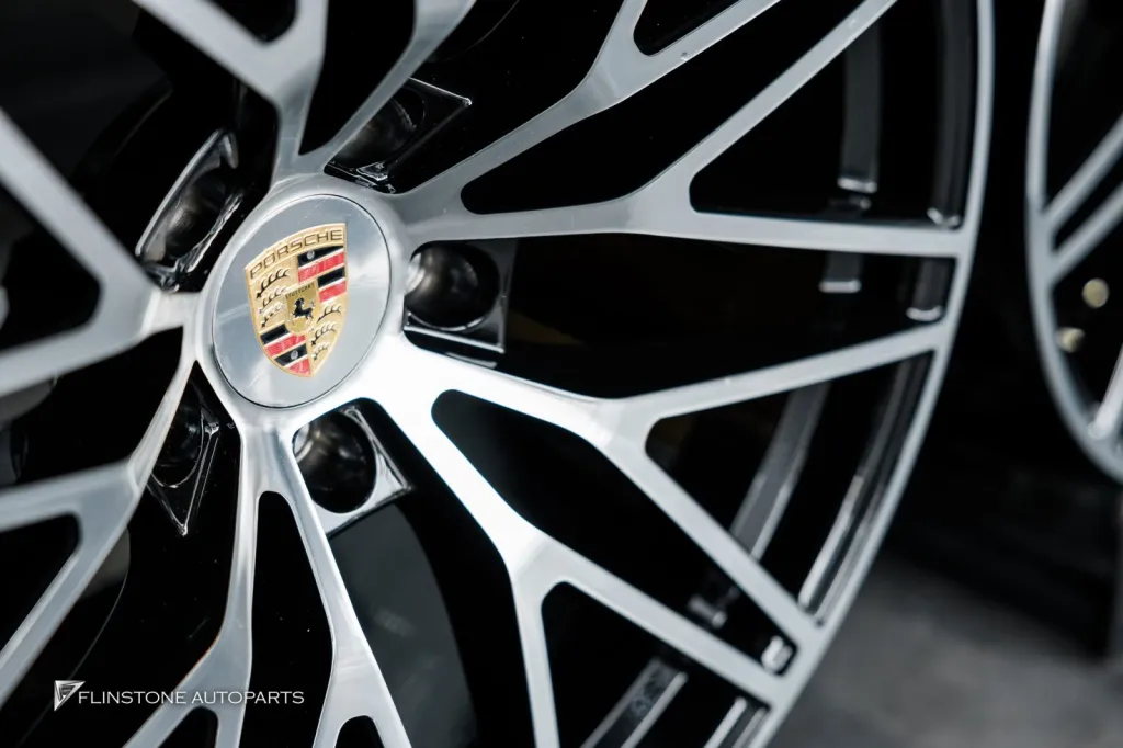Porsche Cayenne 轮毂扰流板排气尾喉