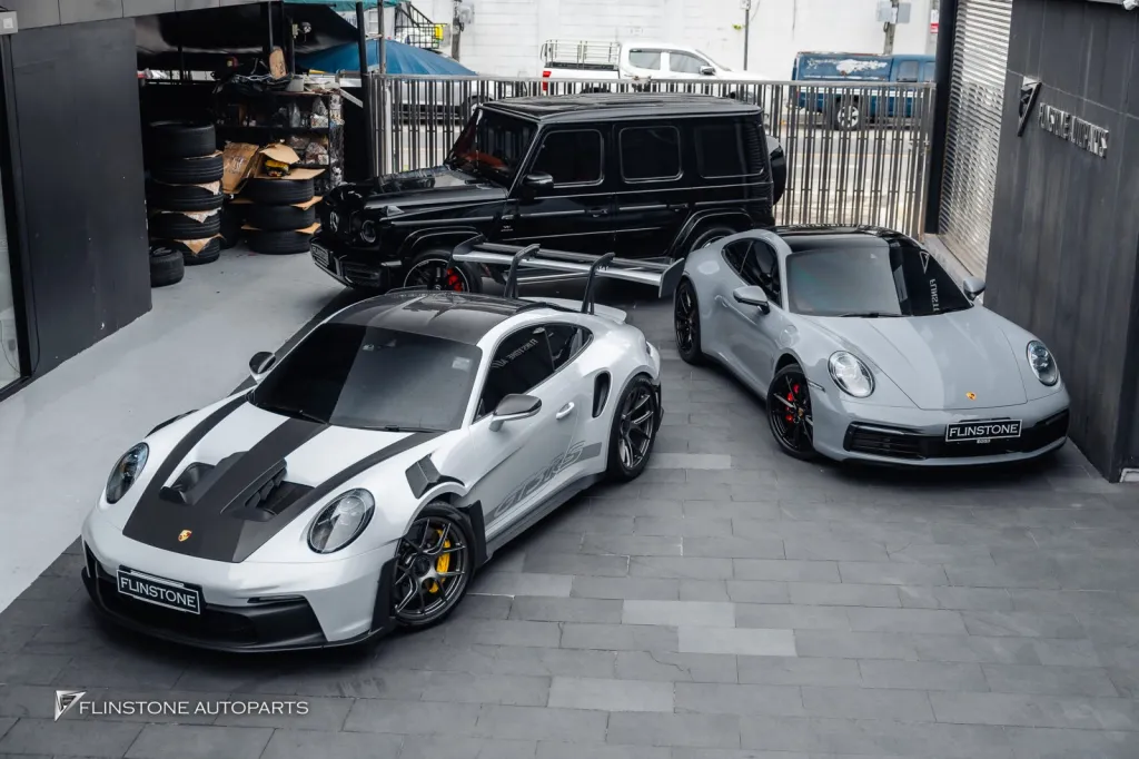 Akrapovic 3 cars