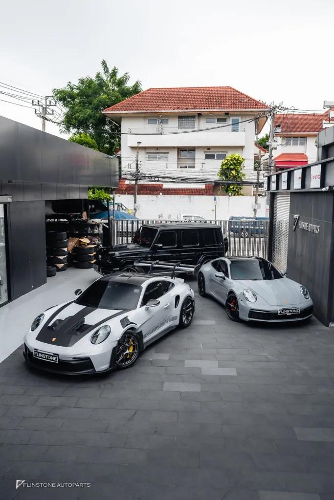 Akrapovic 3 cars