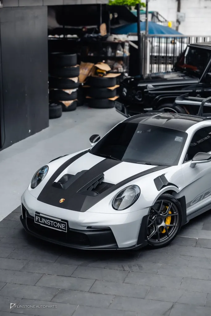 Akrapovic 3 cars