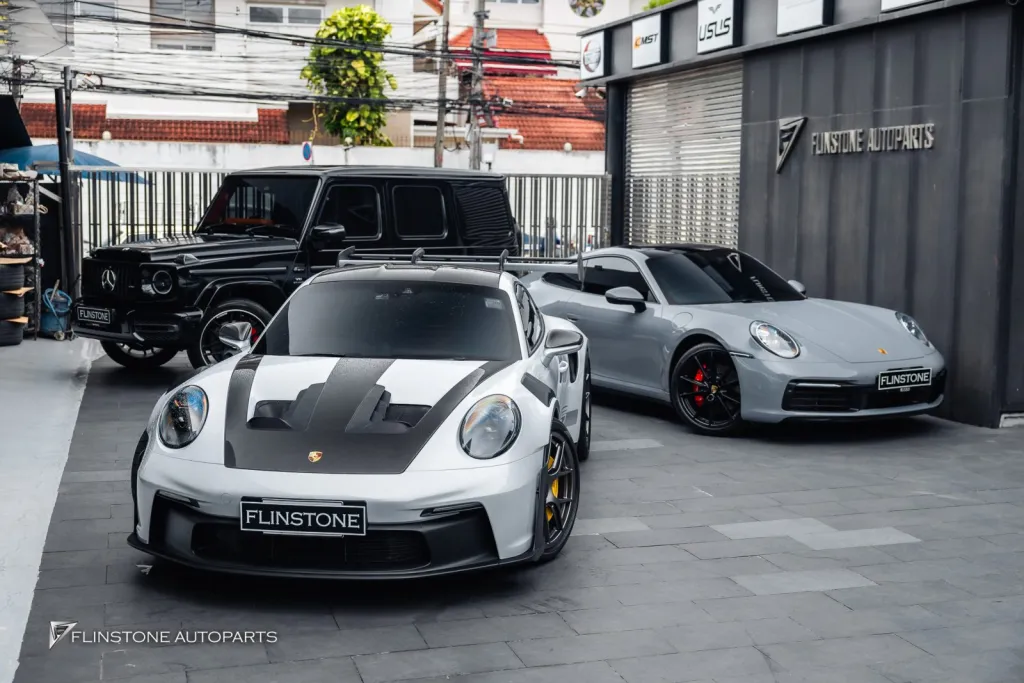 Akrapovic 3 cars