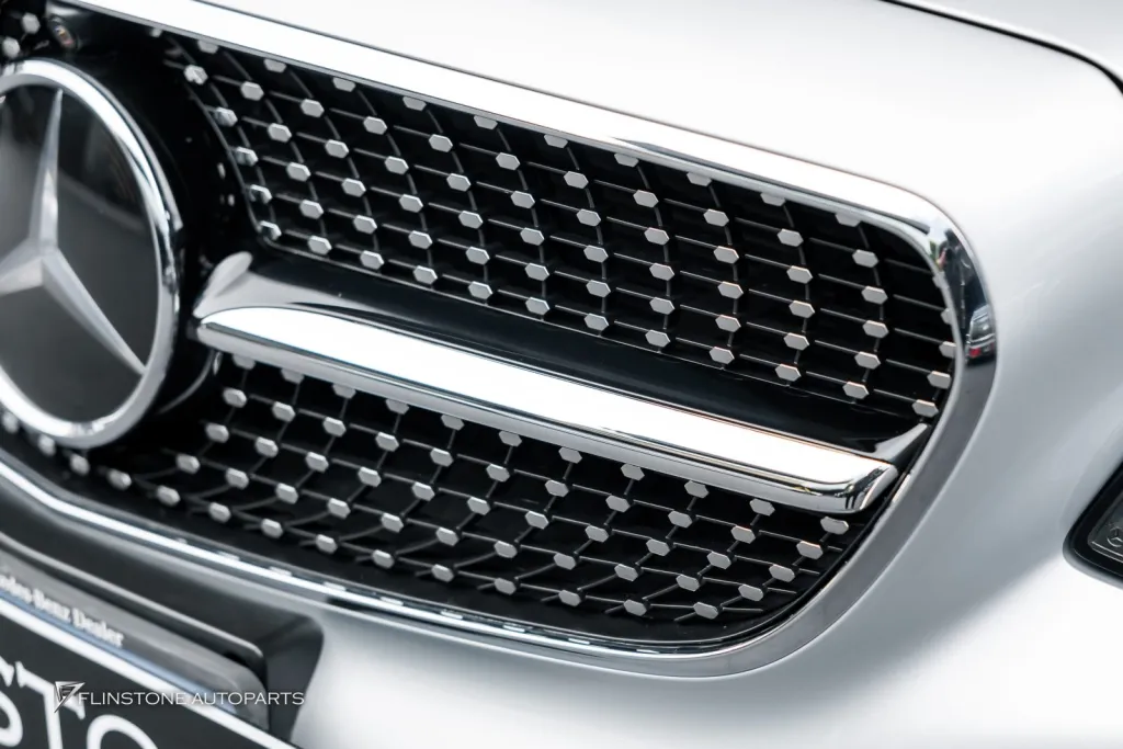 Mercedes Benz W213 กระจัง
