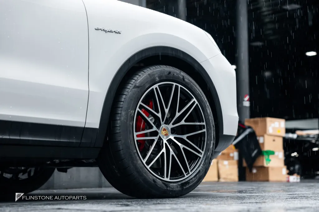 Porsche Cayenne 轮毂扰流板排气尾喉