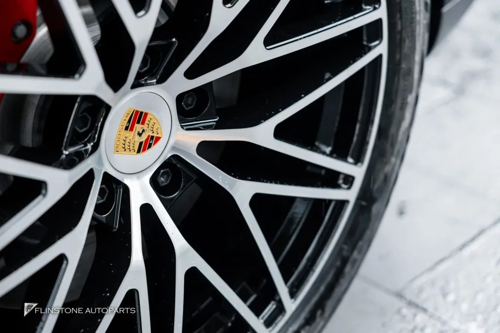 Porsche Cayenne 轮毂扰流板排气尾喉