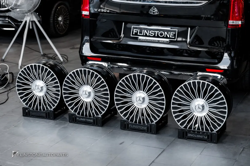Mercedes Benz Vito ล้อ Maybach