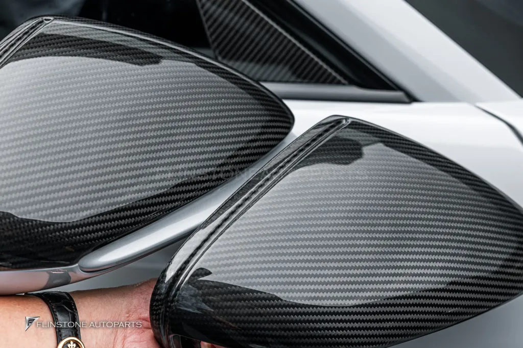 Usus Carbon 992
