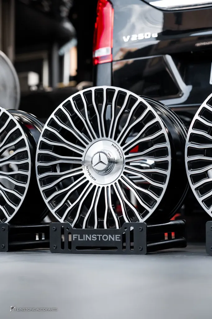 Mercedes Benz Vito ล้อ Maybach