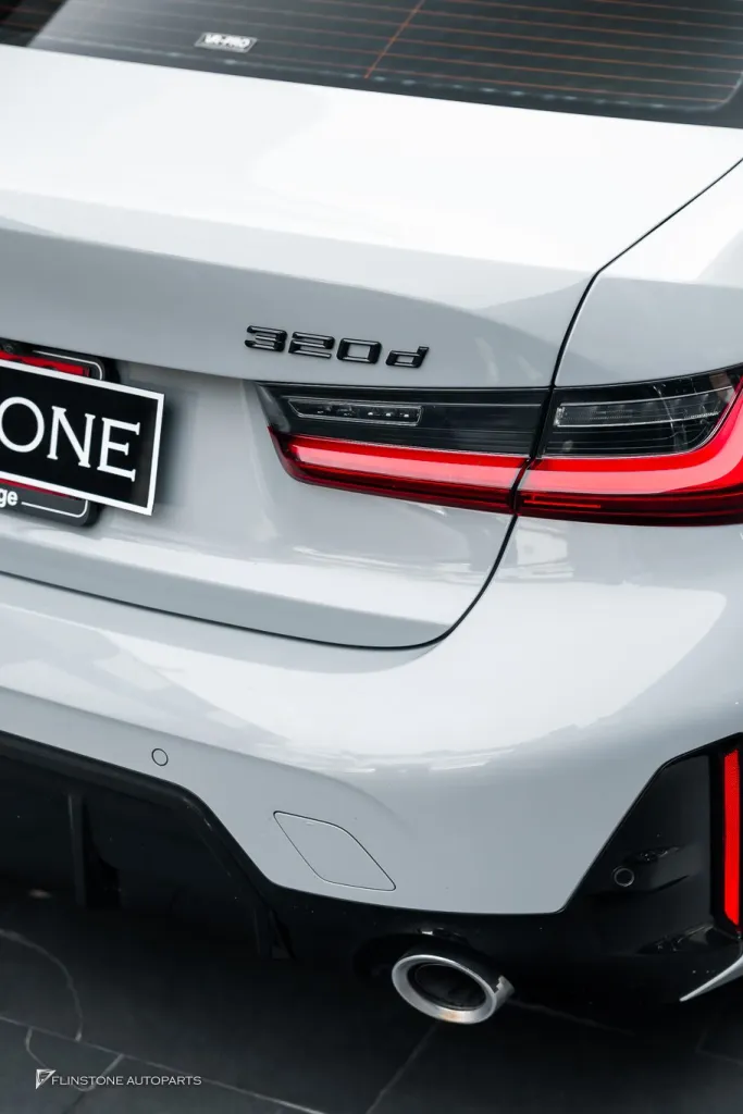 BMW G20 โลโก้ดำ