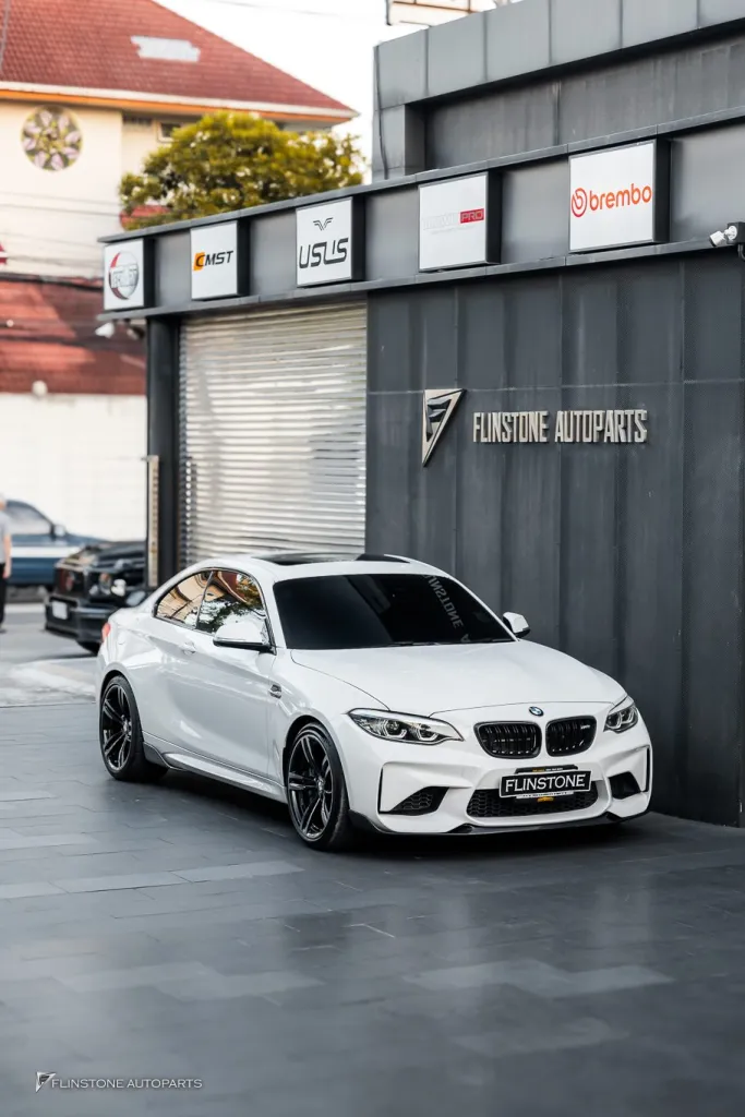 BMW M2 ลิ้น