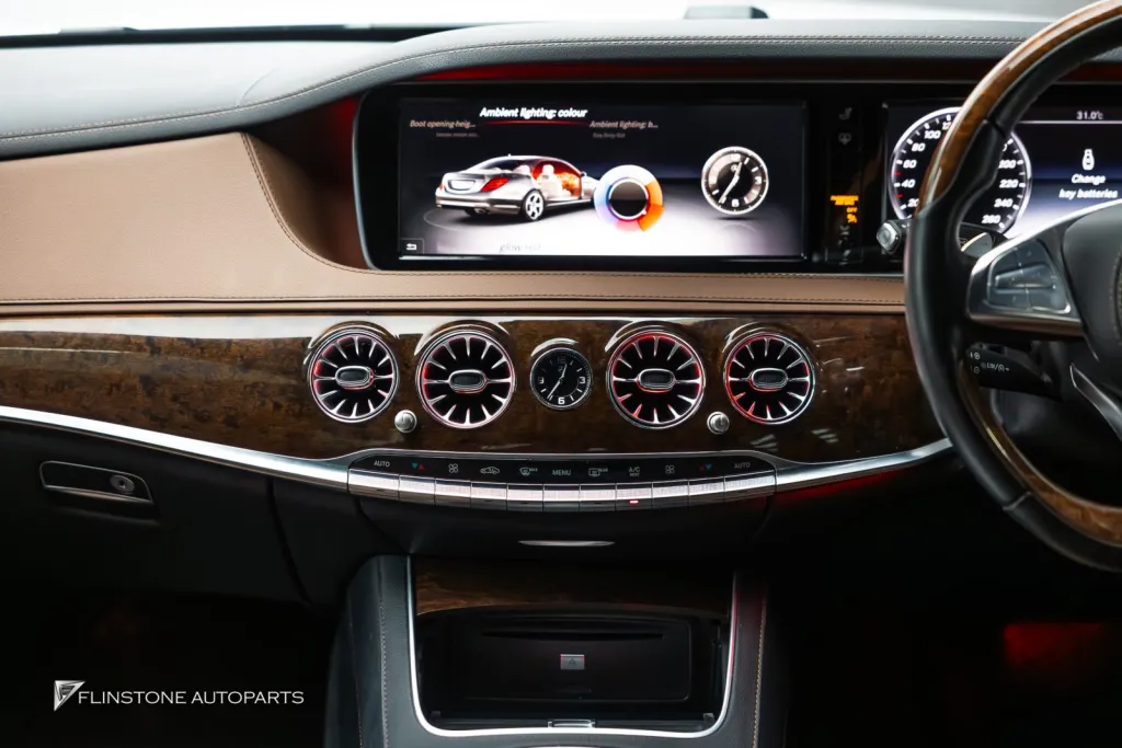 Mecedes Benz W221 ไฟช่องแอร์
