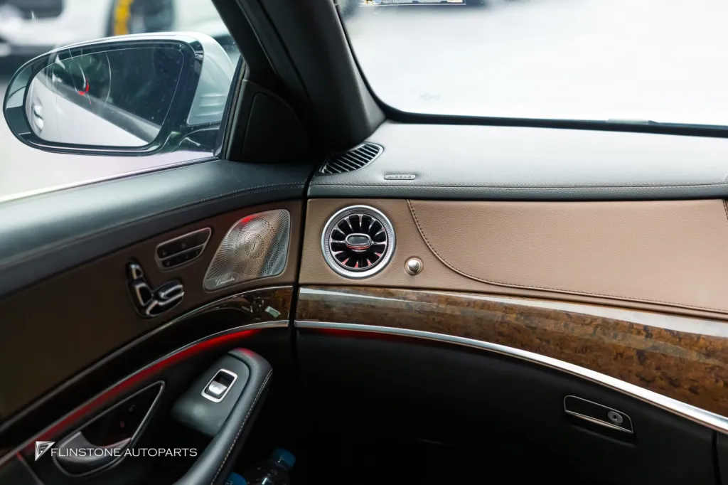 Mecedes Benz W221 ไฟช่องแอร์