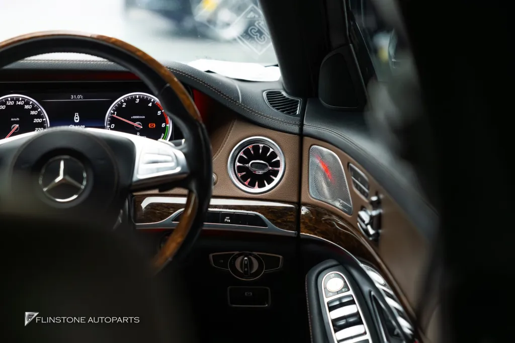 Mecedes Benz W221 ไฟช่องแอร์