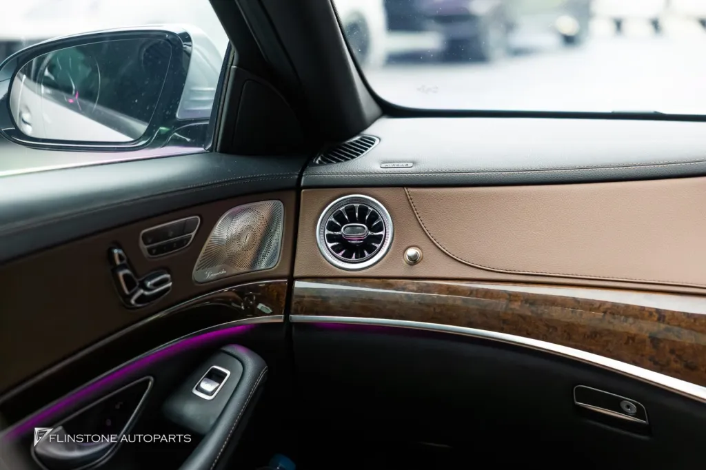 Mecedes Benz W221 ไฟช่องแอร์